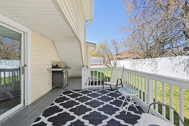 7 Miscoe Road, Worcester, MA 01604