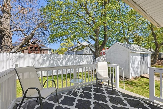 7 Miscoe Road, Worcester, MA 01604