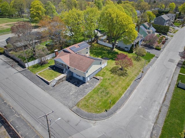 7 Miscoe Road, Worcester, MA 01604