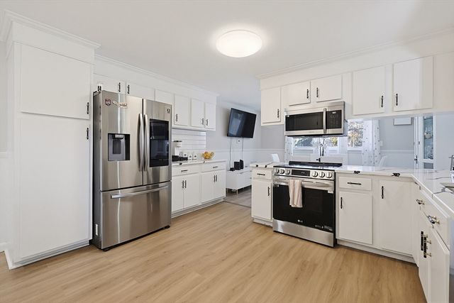 7 Miscoe Road, Worcester, MA 01604