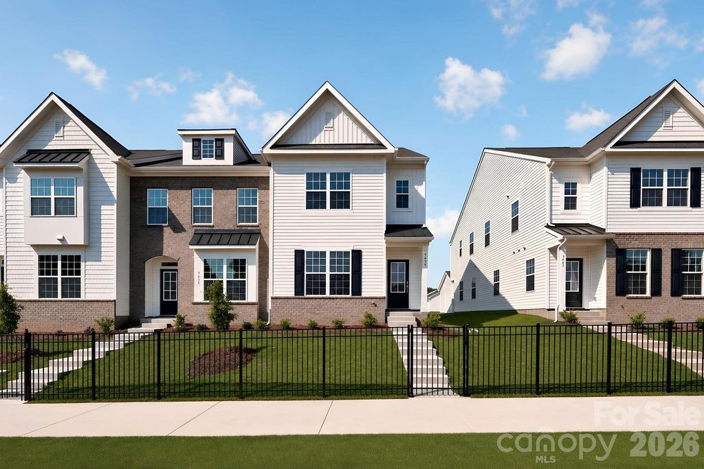 9439 Old Dowd Road 161, Charlotte, NC 28214