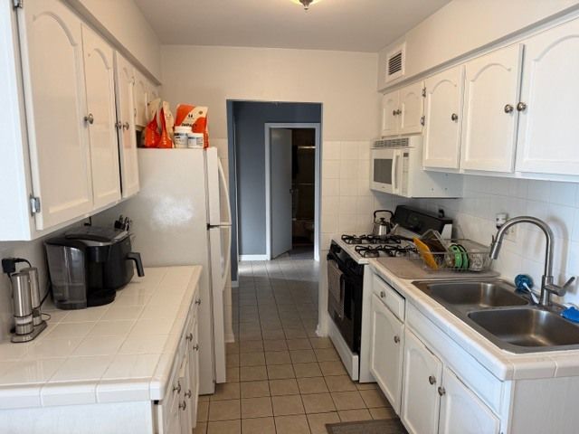 40 N Tower Road 11K, Oak Brook, IL 60523
