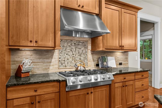 30418 219th Way SE, Black Diamond, WA 98010