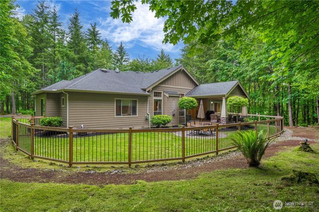 30418 219th Way SE, Black Diamond, WA 98010