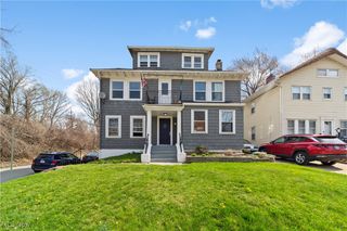 1335 West Boulevard, Cleveland, OH 44102