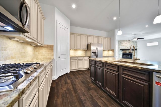 12519 Montclair Landing Court, Tomball, TX 77375