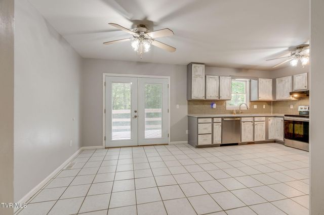 170 Young Road, Johnson City, TN 37604