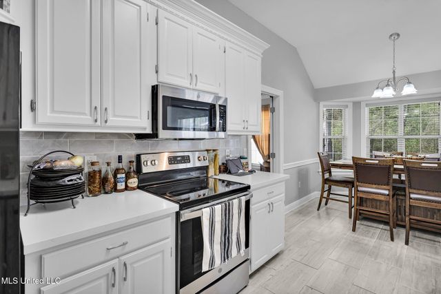 417 Hemlock Drive, Flowood, MS 39232