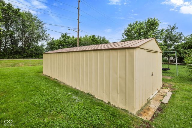 1317 Bramble Way, Anderson, IN 46011