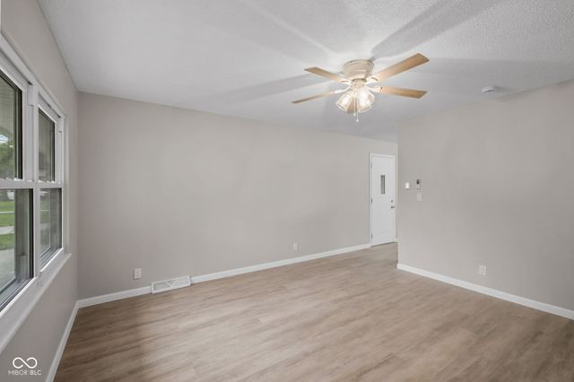 1317 Bramble Way, Anderson, IN 46011