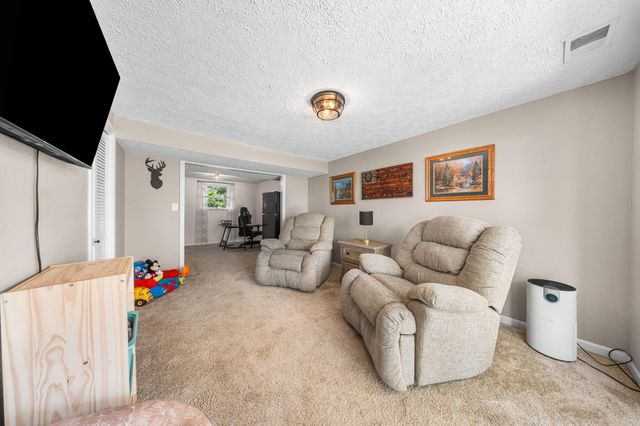 920 Falmouth Street, Williamstown, KY 41097
