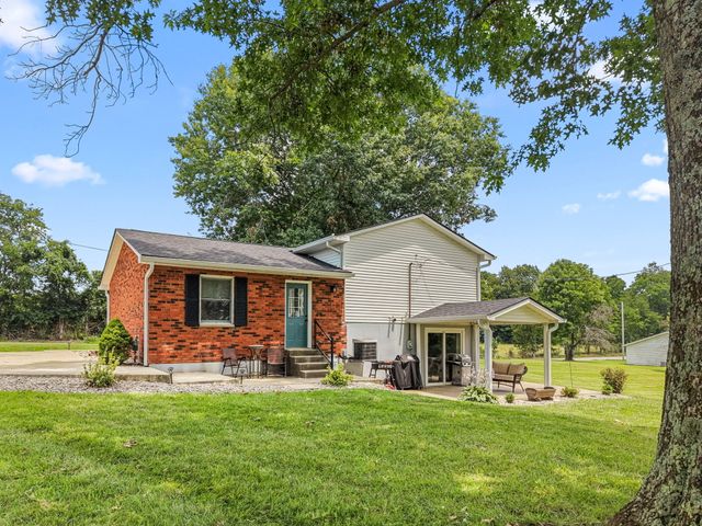 920 Falmouth Street, Williamstown, KY 41097
