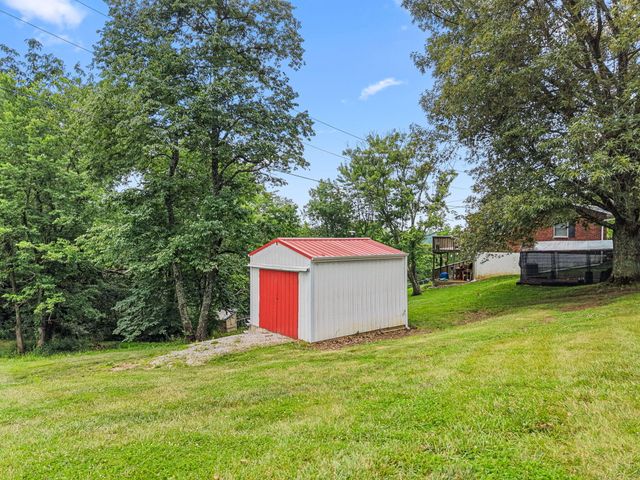 920 Falmouth Street, Williamstown, KY 41097