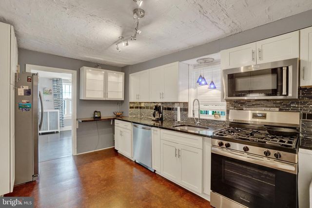 136 S MAIN ST, Shrewsbury, PA 17361