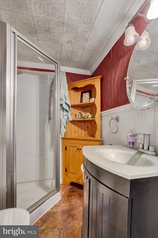 136 S MAIN ST, Shrewsbury, PA 17361