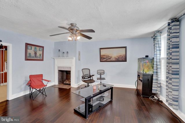 136 S MAIN ST, Shrewsbury, PA 17361