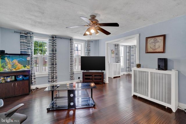 136 S MAIN ST, Shrewsbury, PA 17361