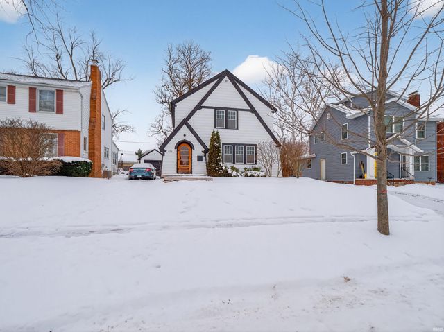 1701 Fairhill Road, Fort Wayne, IN 46808