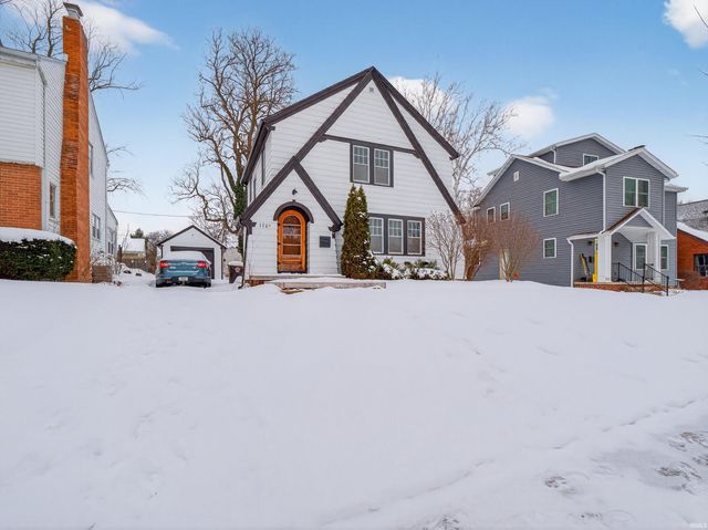 1701 Fairhill Road, Fort Wayne, IN 46808