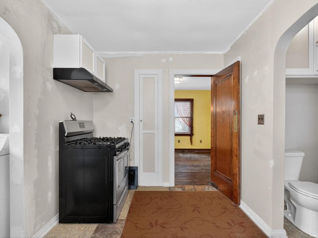 1701 Fairhill Road, Fort Wayne, IN 46808