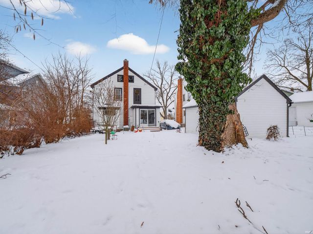 1701 Fairhill Road, Fort Wayne, IN 46808