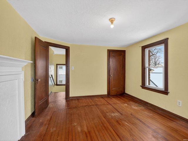 1701 Fairhill Road, Fort Wayne, IN 46808