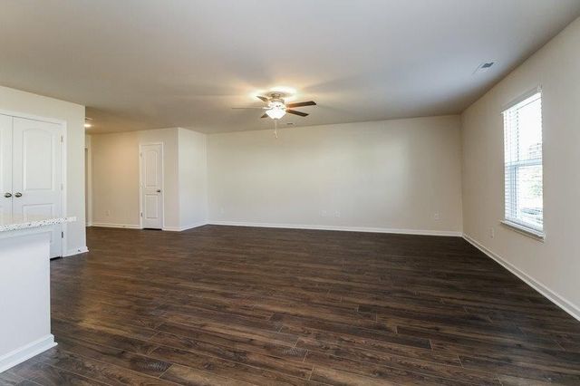 132 Westcott St, La Vergne, TN 37086