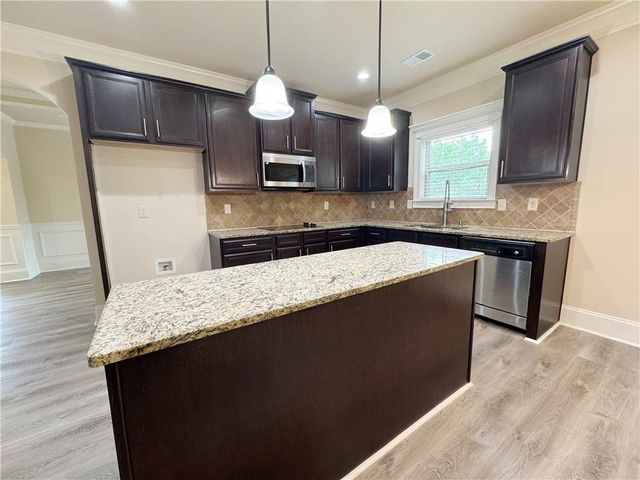 4440 Elvie Way, Hoschton, GA 30548