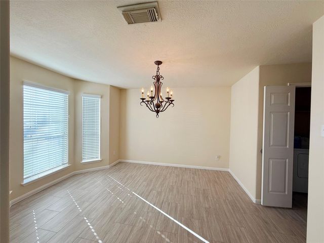 9106 S Ferndale Place Drive, Houston, TX 77064