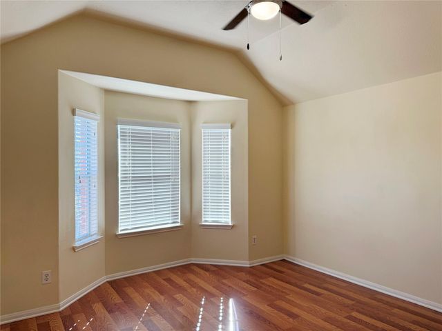 9106 S Ferndale Place Drive, Houston, TX 77064