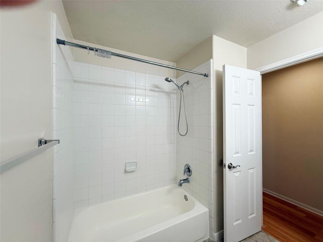 9106 S Ferndale Place Drive, Houston, TX 77064