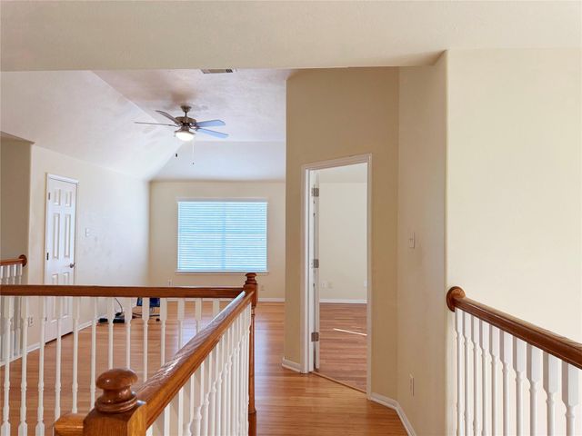 9106 S Ferndale Place Drive, Houston, TX 77064