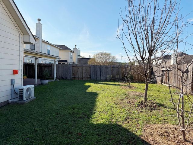 9106 S Ferndale Place Drive, Houston, TX 77064