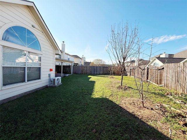 9106 S Ferndale Place Drive, Houston, TX 77064