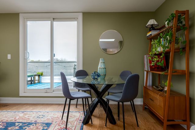 2849 N Damen Avenue 3, Chicago, IL 60618