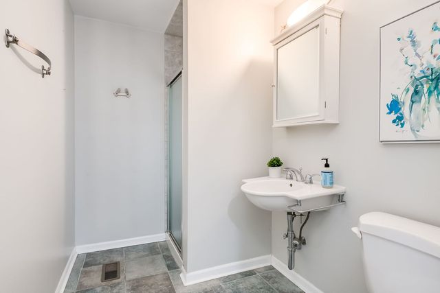 2849 N Damen Avenue 3, Chicago, IL 60618