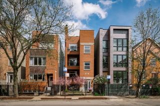 2849 N Damen Avenue 3, Chicago, IL 60618