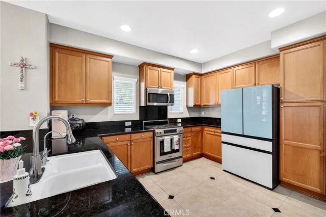 87 Bixby Circle, Buena Park, CA 90621
