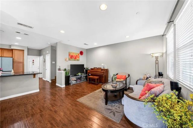 87 Bixby Circle, Buena Park, CA 90621