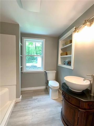 134 Beaver Creek Rd., Darlngtn Twp, PA 16141
