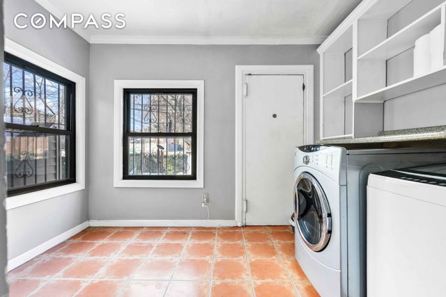 352 New York Avenue, New York City, NY 11213