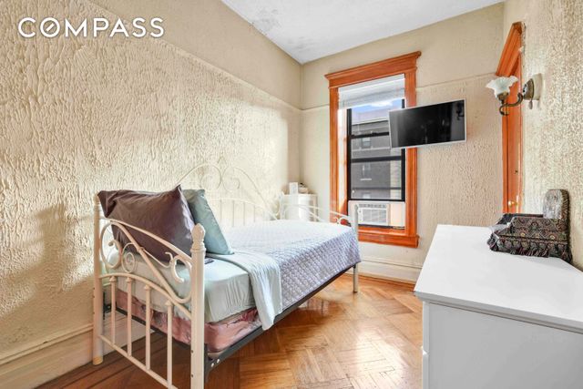 352 New York Avenue, New York City, NY 11213