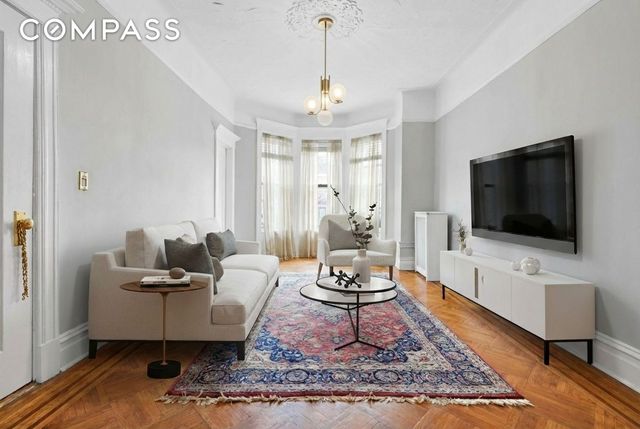 352 New York Avenue, New York City, NY 11213