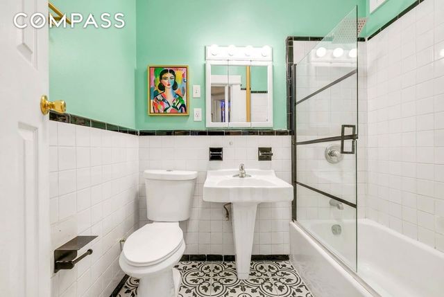 352 New York Avenue, New York City, NY 11213