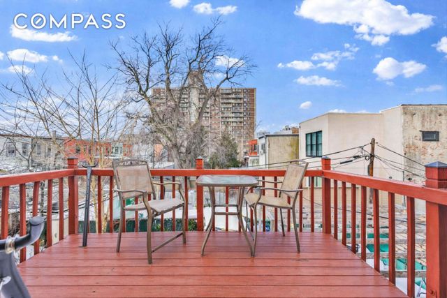 352 New York Avenue, New York City, NY 11213