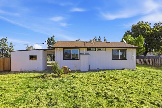 3110 Airline Highway, Hollister, CA 95023