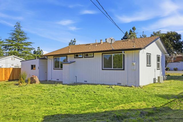 3110 Airline Highway, Hollister, CA 95023