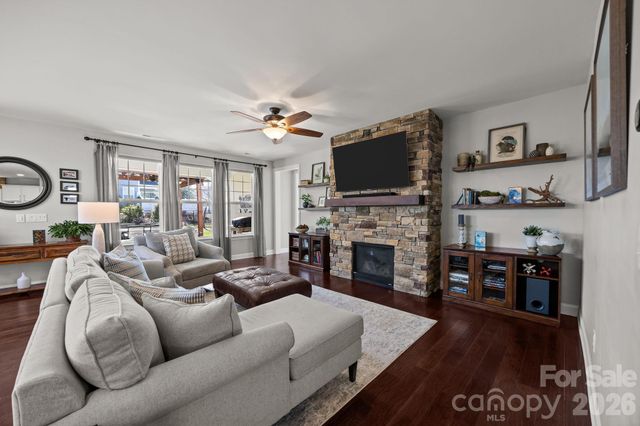 14918 Marymont Avenue, Huntersville, NC 28078