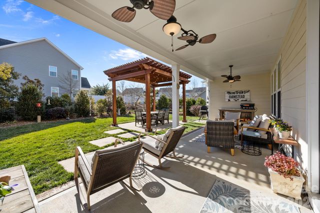 14918 Marymont Avenue, Huntersville, NC 28078