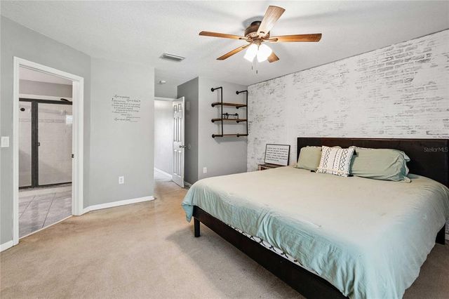 18176 SANDY POINTE DRIVE, Tampa, FL 33647